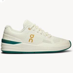ON Roger pro beam running sneakers